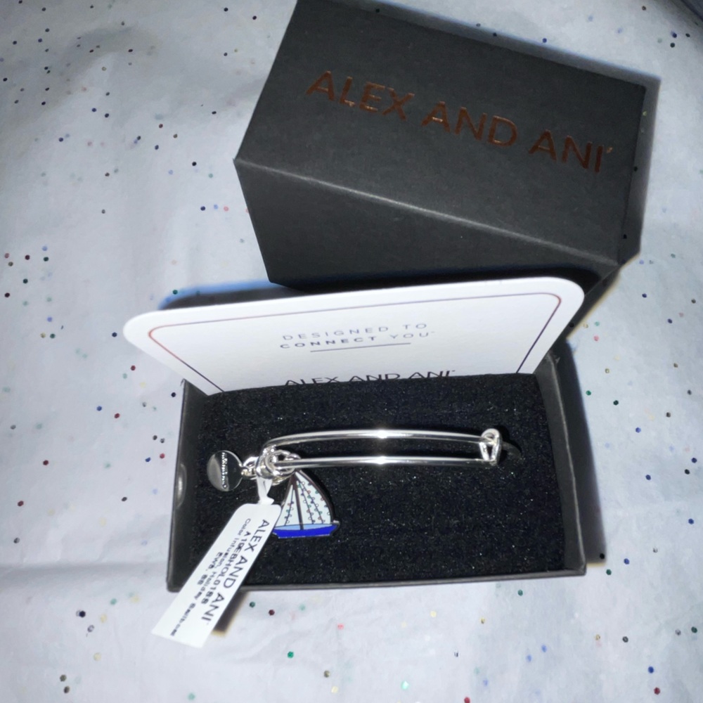 NWT Alex & Ani Holiday Sailboat Charm Bangle - Picture 5 of 5